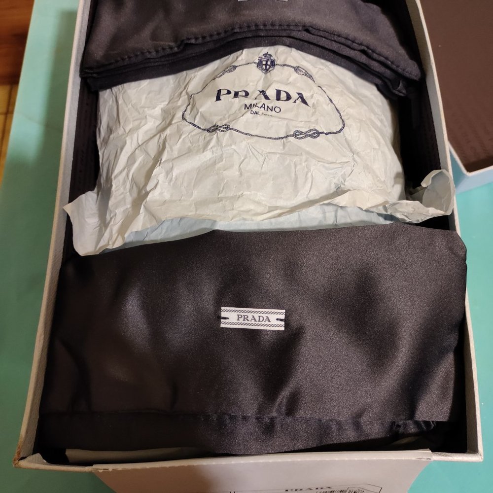 NEW PRADA Calzature Donna Loafers original box and dust bags size 39 - Picture 5 of 7